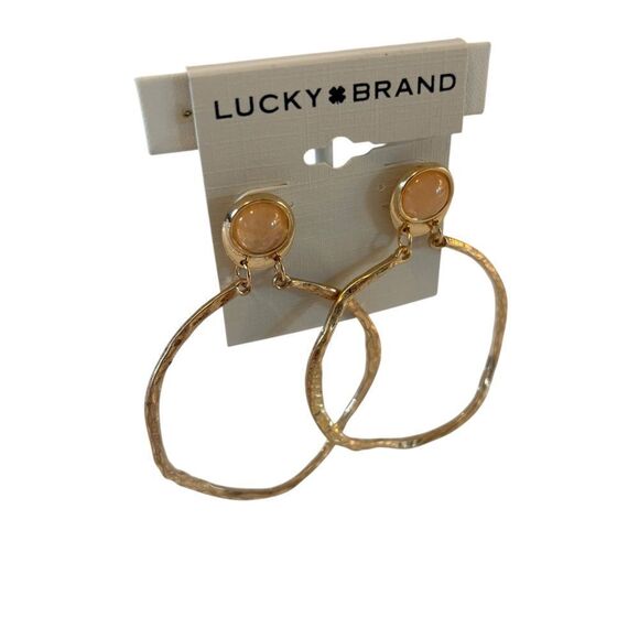 Gorgeous Stone Hammered Gold Toned Hoops. - Picture 2 of 6